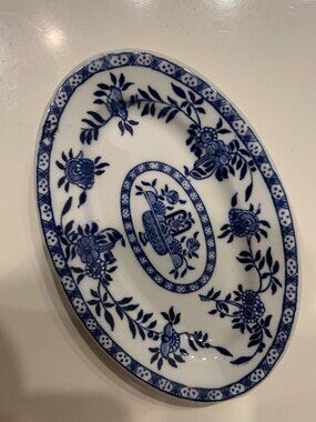Walker China 1947 Oval Side Dish  (@6.5" X 4") / Trinket Tray (h/x)